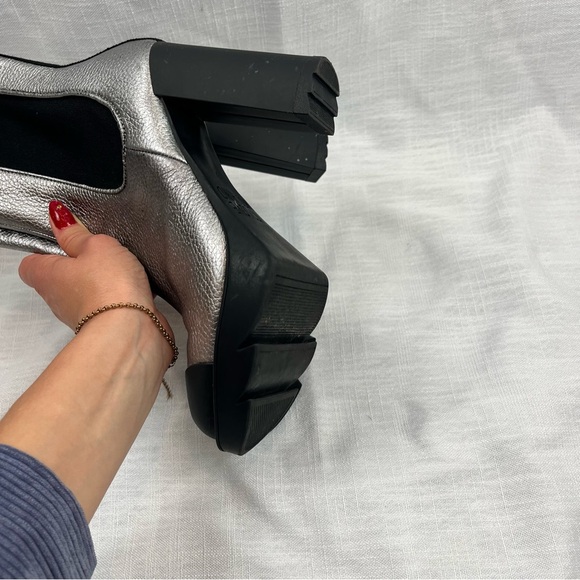 Love Moschino Silver Leather Boots - Picture 6 of 10